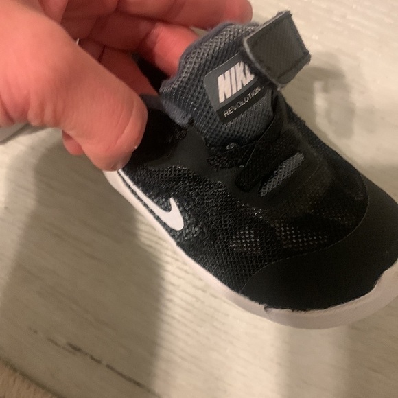 NIKE REVOLUTION 3 (TDV) 819415-001 DARK GREY/WHITE-BLACK TODDLER'S SHOE size 5C‎ - Picture 9 of 9